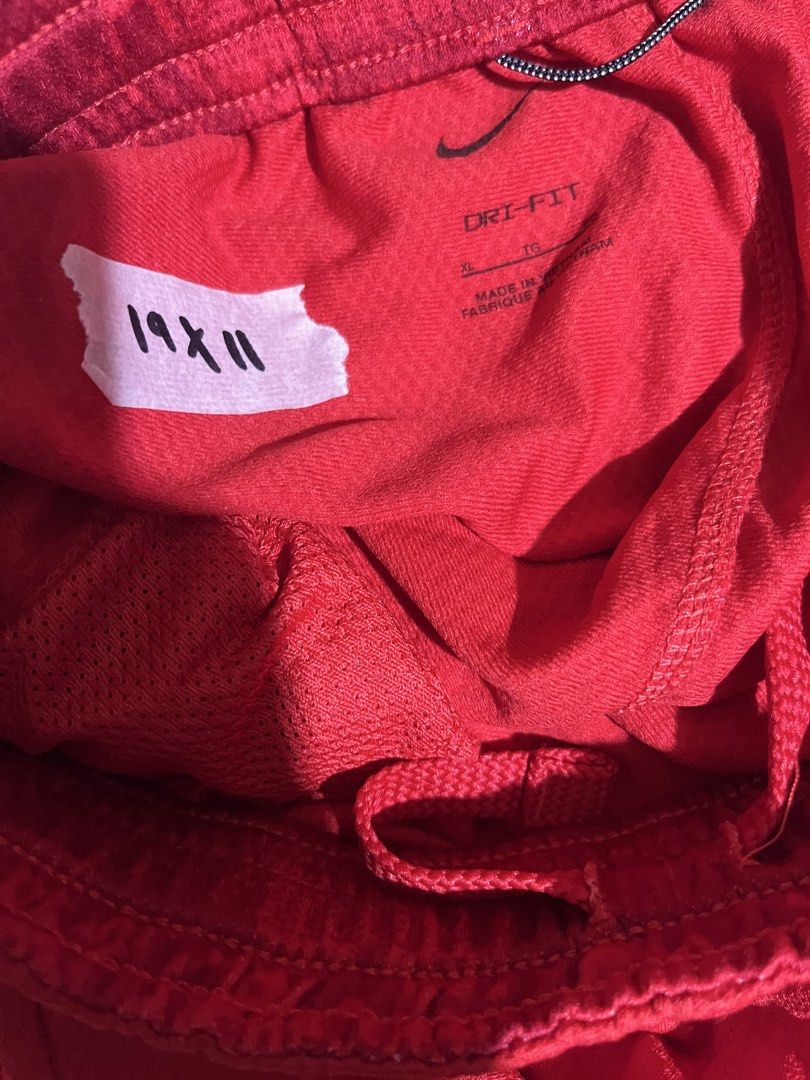 Nike elite (Category: Shorts) located in Manila. Submitted by lardo.599 (Listing ID 1465408425, Image 3). Description: Size XL No issue.