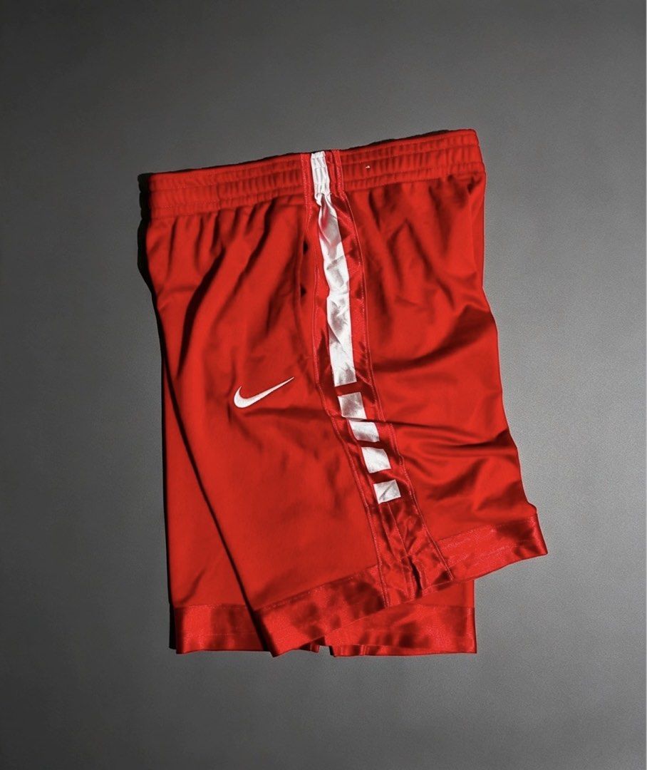 Nike elite (Category: Shorts) located in Manila. Submitted by lardo.599 (Listing ID 1465408425, Image 1). Description: Size XL No issue.