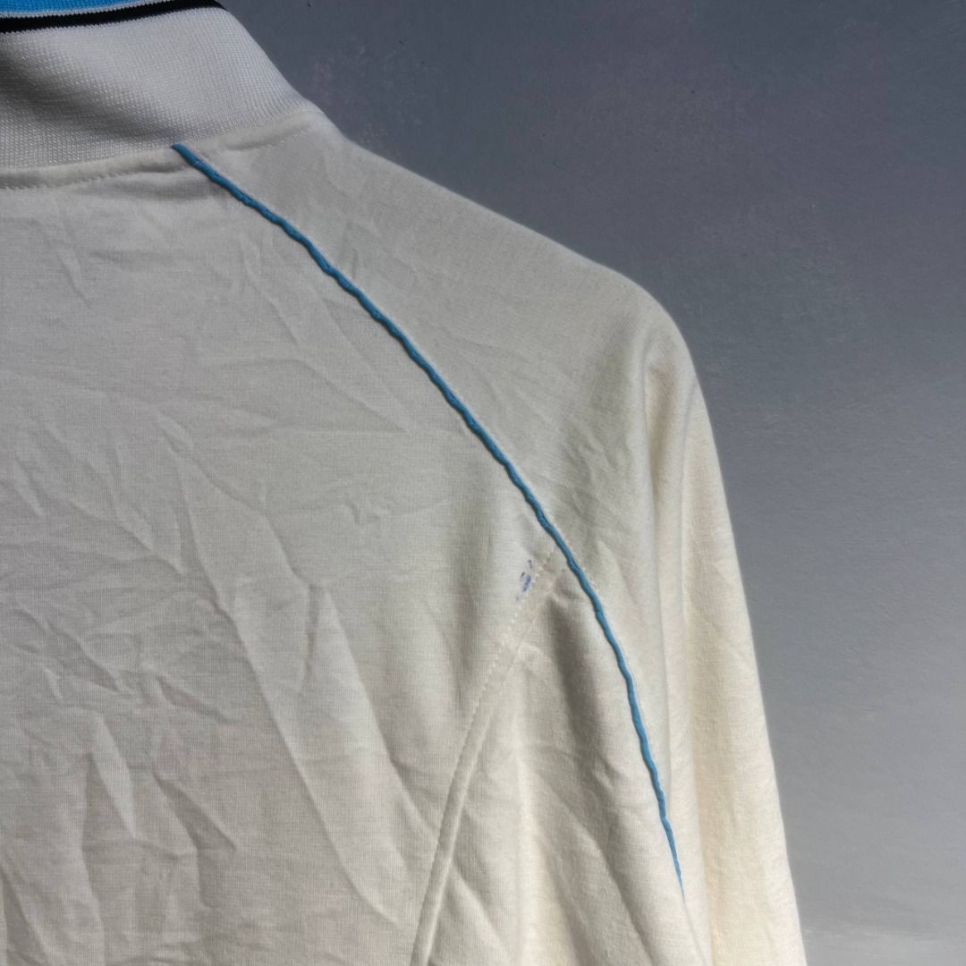Nike Jacket (Category: Coats, Jackets and Outerwear) located in Mariveles. Submitted by akidfromnowherethrift (Listing ID 1465487673, Image 3). Description: Nike Dimes: 21x25 Size: S Color rate: 9/10 Condition: Very Good Condition washable stain.