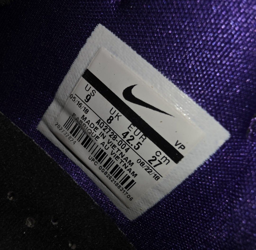 Nike Kobe 1 Protro Purple Reign (US 9) (Category: Sneakers) located in Marikina City. Submitted by seb.seb (Listing ID 1465508416, Image 3). Description: Kobe 1 Protro Purple Reign Size 9 (US) With original box Issues, refer to pics: Small seps Light heel drags ✅️3599.00 pesos 💯 Original, money back 10x if proven fake.