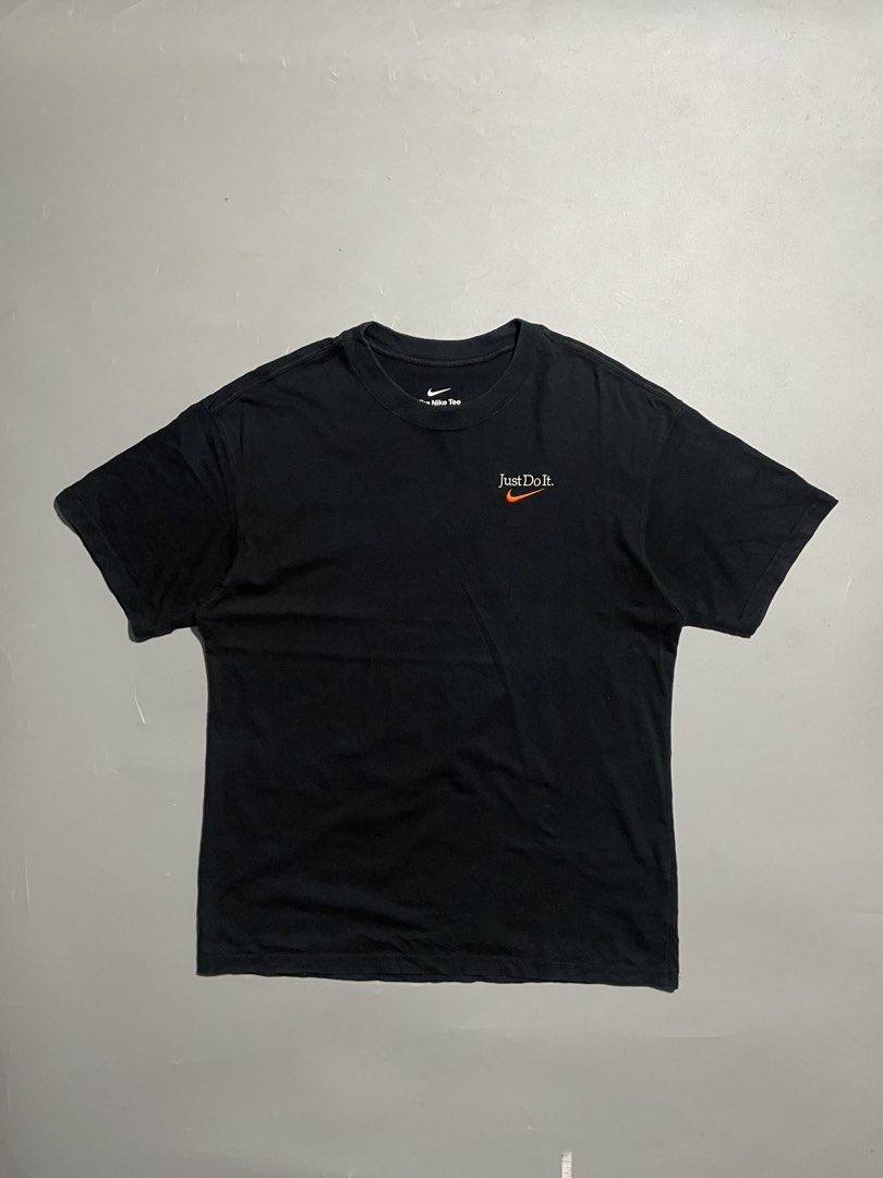 Nike Mens Max90 Basketball Tshirt (Category: Tshirts & Polo Shirts ) located in Taguig. Submitted by sellnbustle (Listing ID 1465433564, Image 1). Description: Nike Mens Max90 Basketball Tshirt Loosefit Embroidered logo in front With graphic design “Dream You Can Fly” on the back Size Medium 20x26.5 Very good condition With minor lints on the lower back part.