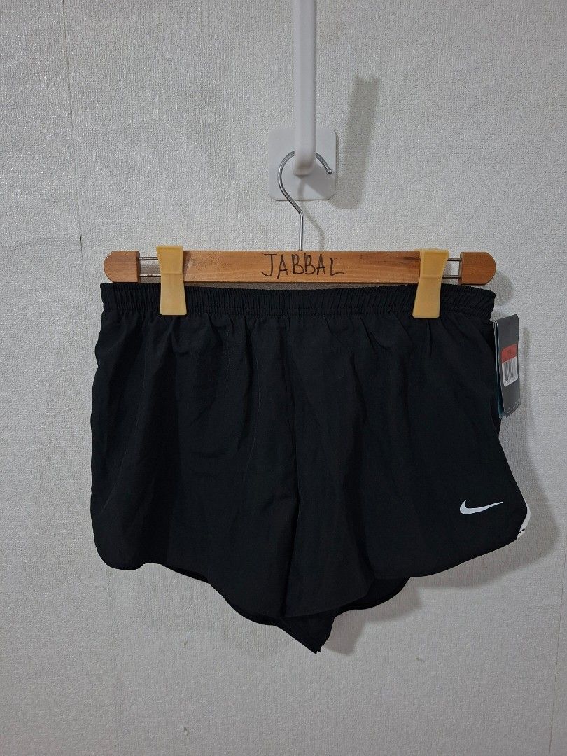 Nike running short (Category: Shorts) located in Cavite. Submitted by labbudds20 (Listing ID 1465574484, Image 2). Description: Ptpa for sale Nayki running short Size large Waistline 32 to 34 Length 10 inches Brandnew with hang tag.