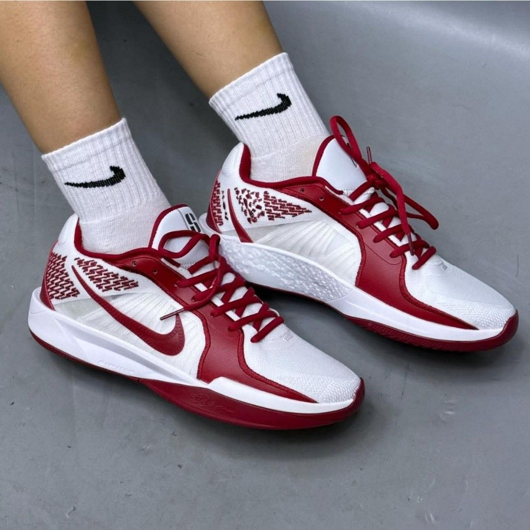 Nike Sabrina 2 "White Maroon" 🛒 (Category: Sneakers) located in Manila. Submitted by josier_181 (Listing ID 1465547156, Image 1). Description: Available now Ma'am/Sir Pm for more details Your order via lalamove COD or GCASH payment. Kung anong nasa post ko po yun po mismo ang dadating na item sa inyo 💯 Good quality and condition Thank you and God bless Womens Size Guide 5US - 36 EU/FR - 22CM 6US - 37 EU/FR - 23CM 6.5US - 37.5 EU/FR - 23.5CM 7US