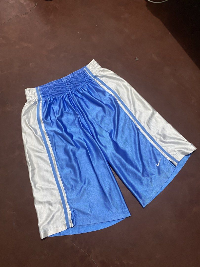 NIKE SHINY SHORT (Category: Shorts) located in Manila. Submitted by ajexclusive (Listing ID 1465465612, Image 1). Description: 26Wx22L No issue excellent condition .