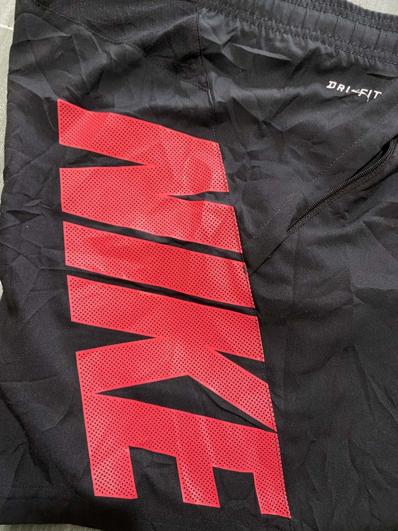 NIKE SHORT (Category: Shorts) located in Cabuyao City. Submitted by jp-collection (Listing ID 1465457064, Image 3). Description: .
