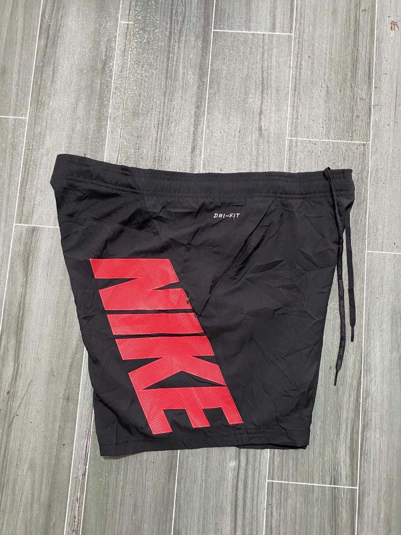 NIKE SHORT (Category: Shorts) located in Cabuyao City. Submitted by jp-collection (Listing ID 1465457064, Image 2). Description: .