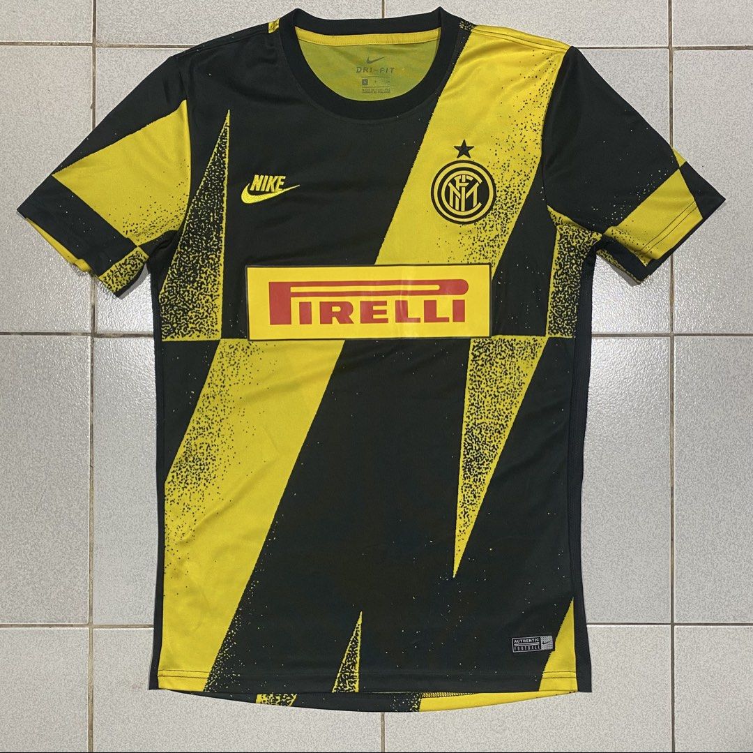Nike Soccer Jersey (Category: Activewear) located in Mandaue City. Submitted by MJ_80 (Listing ID 1465474203, Image 1). Description: Nike Inter Milan Mens Soccer Jersey Small Dimes: 18.5 X 28 See photos for measurements Color rate & Condition: 9.9/10 Price: 1,350 .