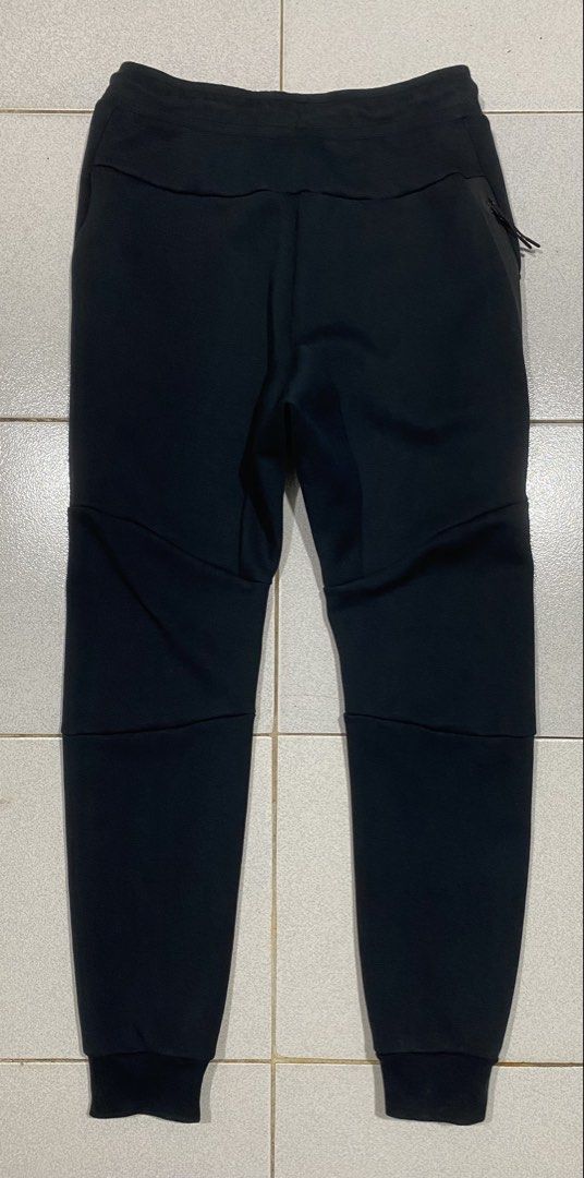 Nike Techfleece Jogger Pants (Category: Joggers) located in Mandaue City. Submitted by MJ_80 (Listing ID 1465473202, Image 2). Description: Mens Nike Black Techfleece Jogger Pants Small on tag Fits 28-30 Waist See photos for measurements Color rate & Condition: 9.9/10 Price: 1,500.