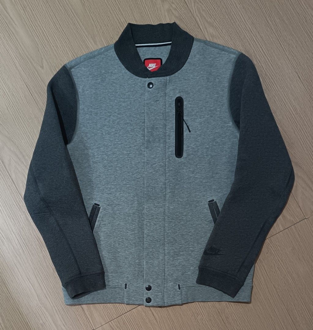 NIKE TECHFLEECE VARSITY JACKET (Category: Coats, Jackets and Outerwear) located in Cavite. Submitted by marcuz.lifestyle (Listing ID 1465416858, Image 1). Description: WIDTH:20.5 LENGTH:26 VERRYGOOD CONDITION COLOR RATE:9.5/10 MOP:GCASH DELIVERY COURIER:JNT LOCATION:IMUS CAVITE.