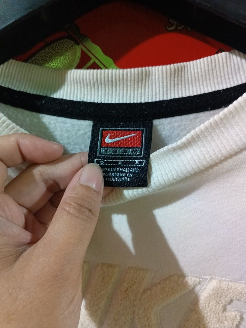 Nike Vintage authentic Nike athletic line (Category: Coats, Jackets and Outerwear) located in Tanauan. Submitted by tyrone4 (Listing ID 1465442685, Image 2). Description: .