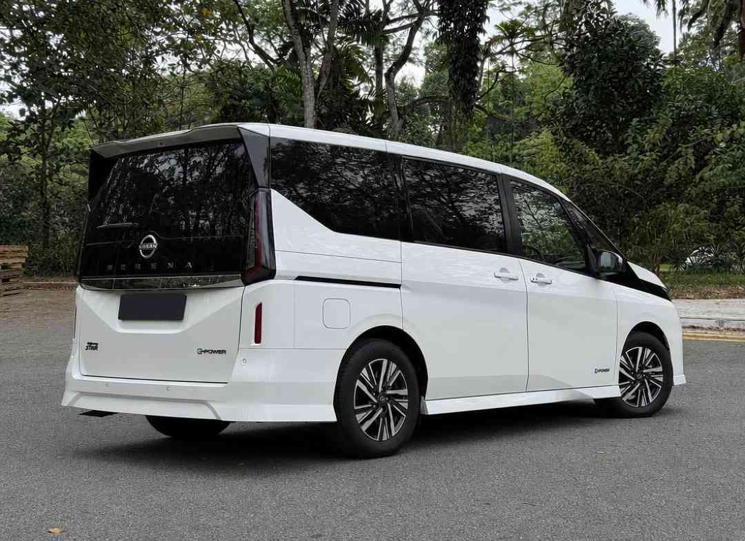 Nissan Serena e-POWER Hybrid HIGHWAY STAR (A) (Category: Used Cars) located in Singapore. Submitted by carousell_certified_partners (Listing ID 1465484256, Image 2). Description: 1 owner unit. Fully agent maintained by Tan Chong with 5 years agent warranty for added peace of mind. Pristine condition inside and out. Well cared for and ready to drive away. All trade-ins welcome, with flexible bank and in-house financing options available. Contact u