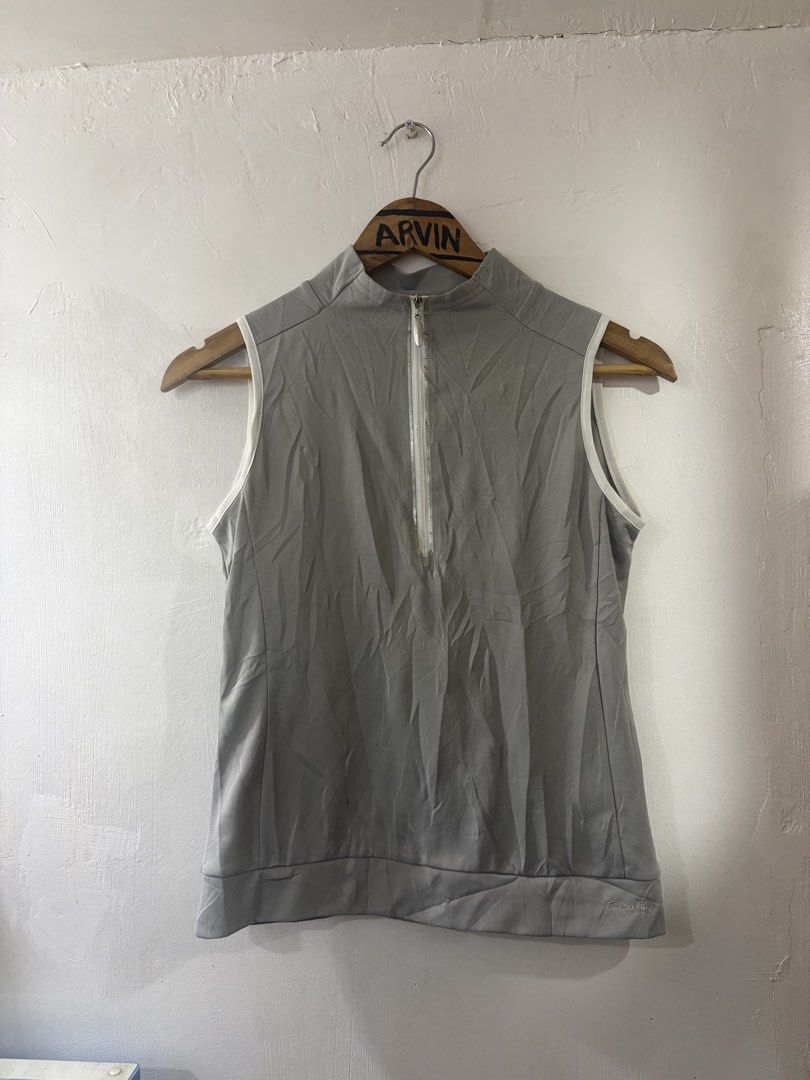 OAKLEY PICKLE BALL TOP (Category: Activewear) located in Subic. Submitted by johnarvin194250 (Listing ID 1465509076, Image 1). Description: size Small pwedeng pang pickle ball nyo.