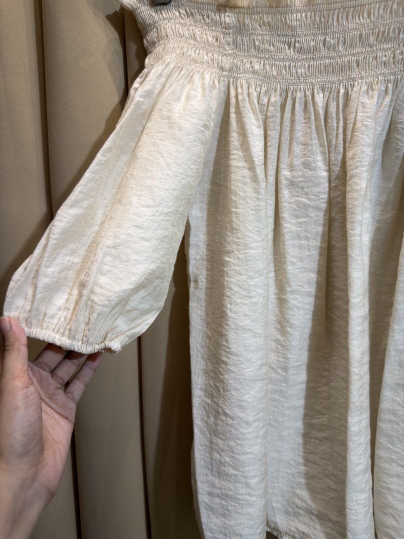 Off Shoulder Top (Category: Others Tops) located in Manila. Submitted by glamstylemnl (Listing ID 1465457986, Image 2). Description: ♡ SIZE: Small ♡ BUST: 34 ♡ Swipe left to see the actual color & details ♡ shirred neck / relaxed elbow length sleeves ♡ HQ • 10/10 ♡ Ready to wear 👚.