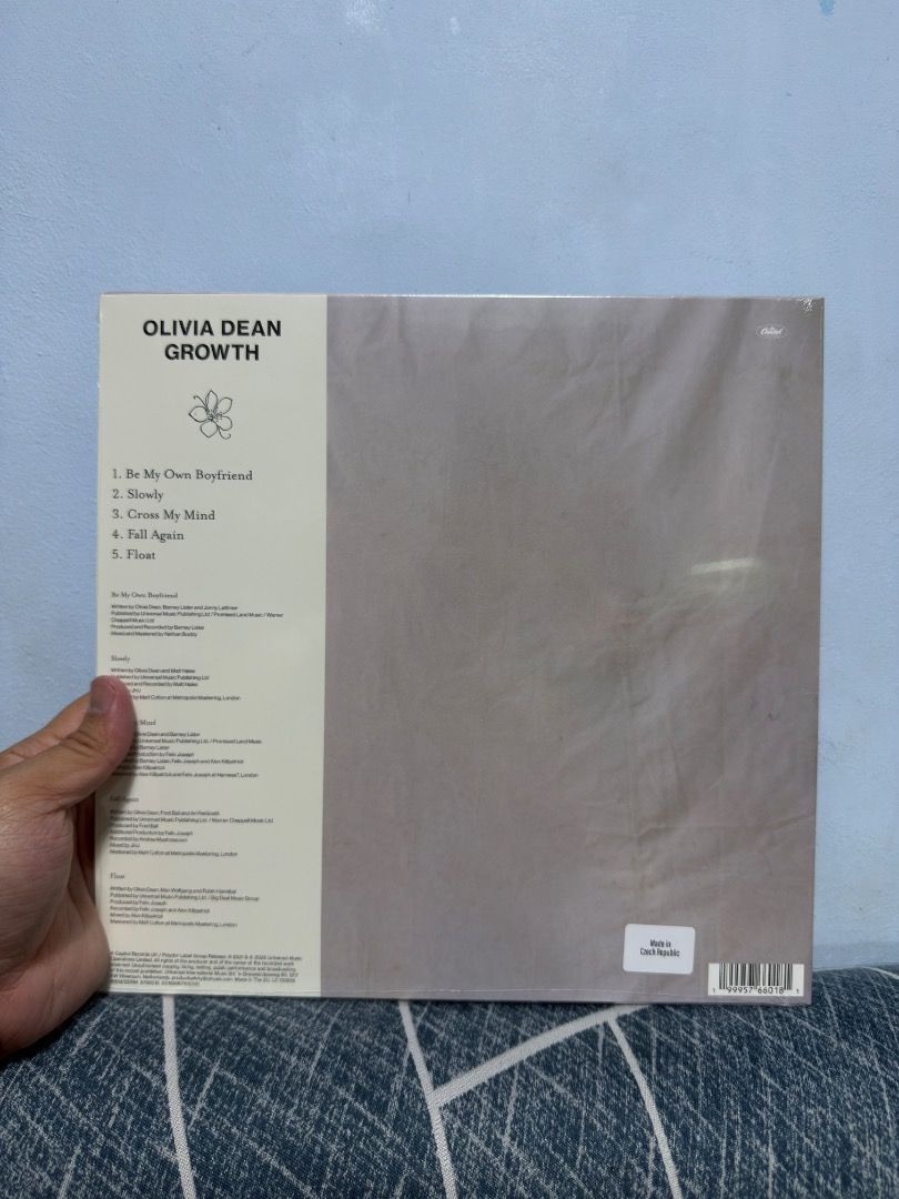 Olivia Dean - Growth (10” Pink Marble) (Category: Vinyls) located in Quezon City. Submitted by jericfinds07_153 (Listing ID 1465510373, Image 3). Description: Olivia Dean - Growth (10” Pink Marble) Sealed 2,399php only Can ship via lalamove. Loc: Diliman, Quezon City.
