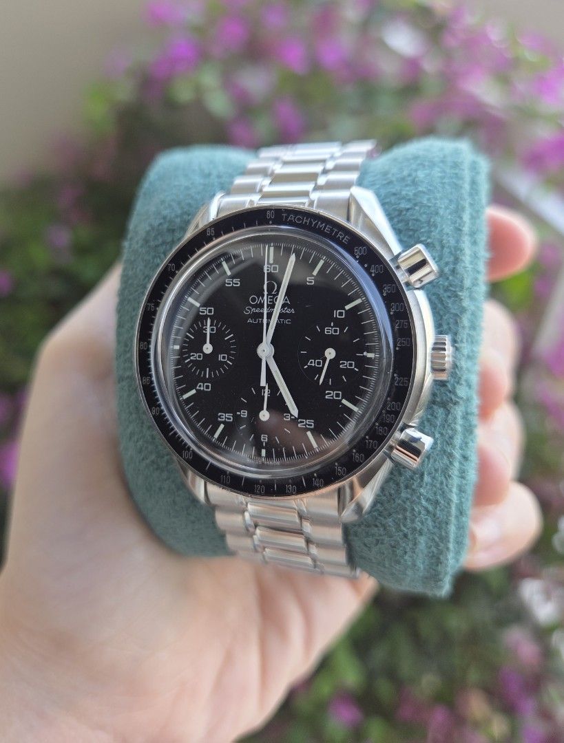 Omega Speedmaster Reduced Black Dial 39mm (Category: Luxury Watches) located in Caloocan City. Submitted by wristworthyph (Listing ID 1465421844, Image 3). Description: Omega Speedmaster Reduced Black Dial 39mm Ref 3510.50 Automatic Black dial Mint condition Precise timekeeping Smaller version of the “Moonwatch” P165K only With presentation box Authentication from Panotes provided First to DP gets the watch Message for viewings and details Kapito