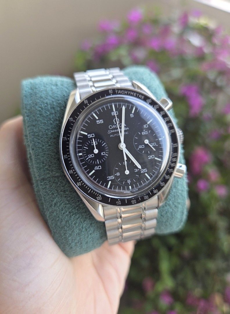 Omega Speedmaster Reduced Black Dial 39mm (Category: Luxury Watches) located in Caloocan City. Submitted by wristworthyph (Listing ID 1465421844, Image 2). Description: Omega Speedmaster Reduced Black Dial 39mm Ref 3510.50 Automatic Black dial Mint condition Precise timekeeping Smaller version of the “Moonwatch” P165K only With presentation box Authentication from Panotes provided First to DP gets the watch Message for viewings and details Kapito