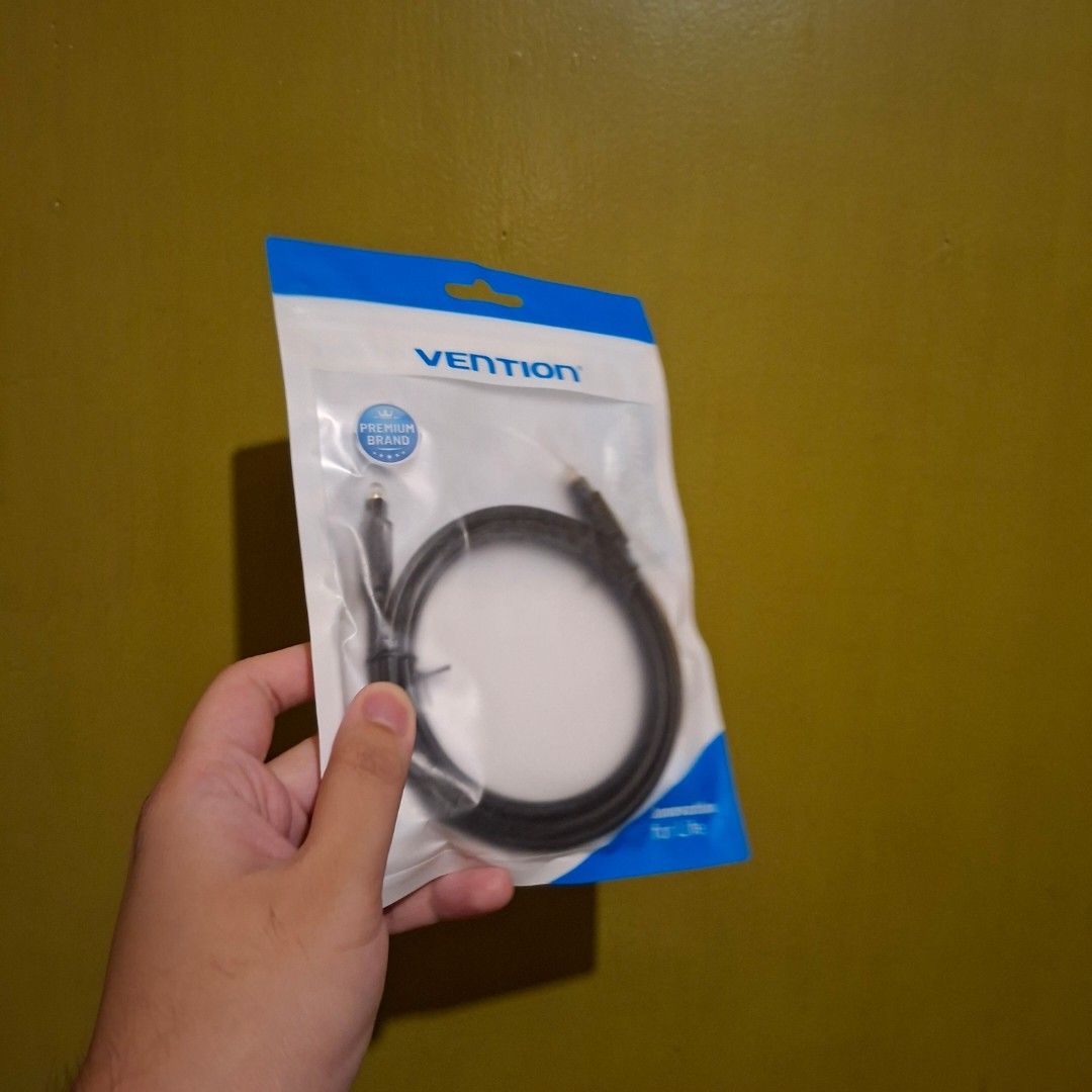 Optical audio fiber cable for speaker vention (Category: Craft Supplies & Tools) located in Pasig City. Submitted by last_price_posted (Listing ID 1465475846, Image 1). Description: .