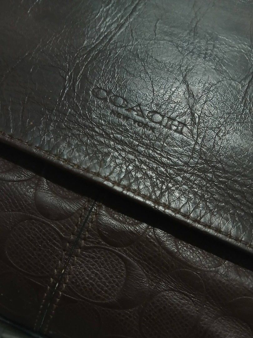 ORIG COACH MENSLING🔥❤️ (Category: Activewear) located in Manila. Submitted by jecelstylebags (Listing ID 1465427947, Image 3). Description: ORIG COACH MENSLING🔥❤️.
