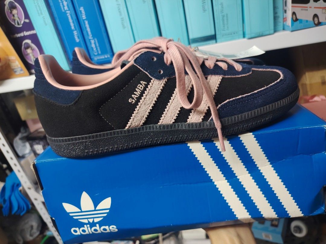 Original Adidas Samba OG (Category: Sneakers) located in Manila. Submitted by reichellen93323 (Listing ID 1465439278, Image 1). Description: .