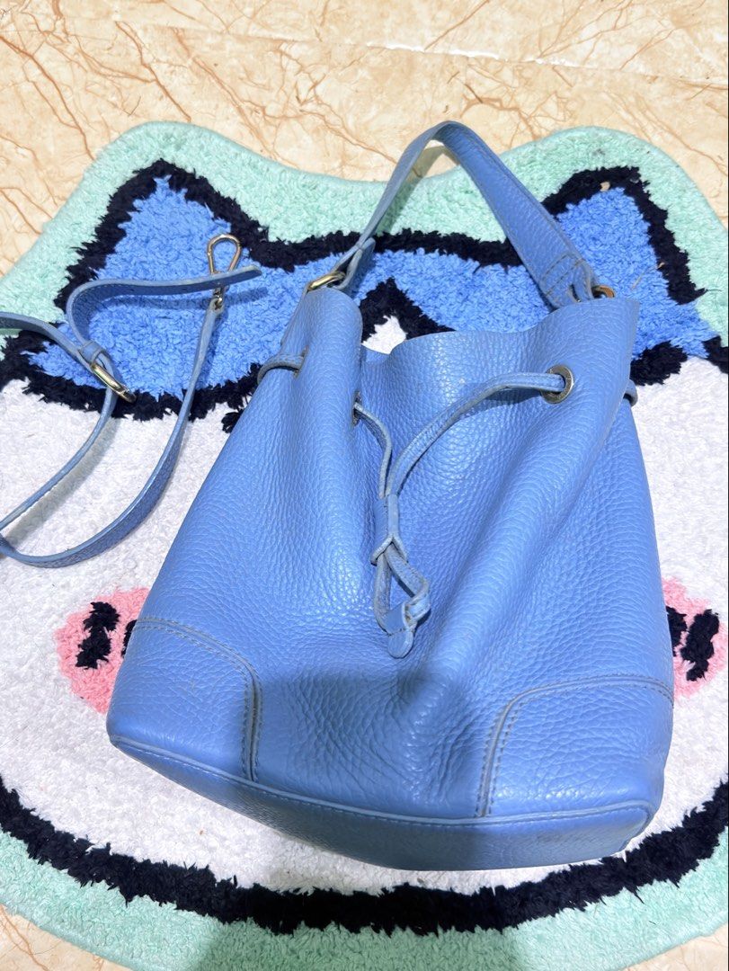 Original furla bucket bag super ganda (Category: Cross-body Bags) located in Manila. Submitted by _declutterprelovezz (Listing ID 1465517899, Image 1). Description: Original furla bucket bag super ganda.