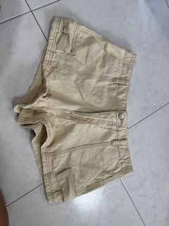 (Category: ) located in . Submitted by wxcloset (Listing ID 1465483750, Image 1). Description: .