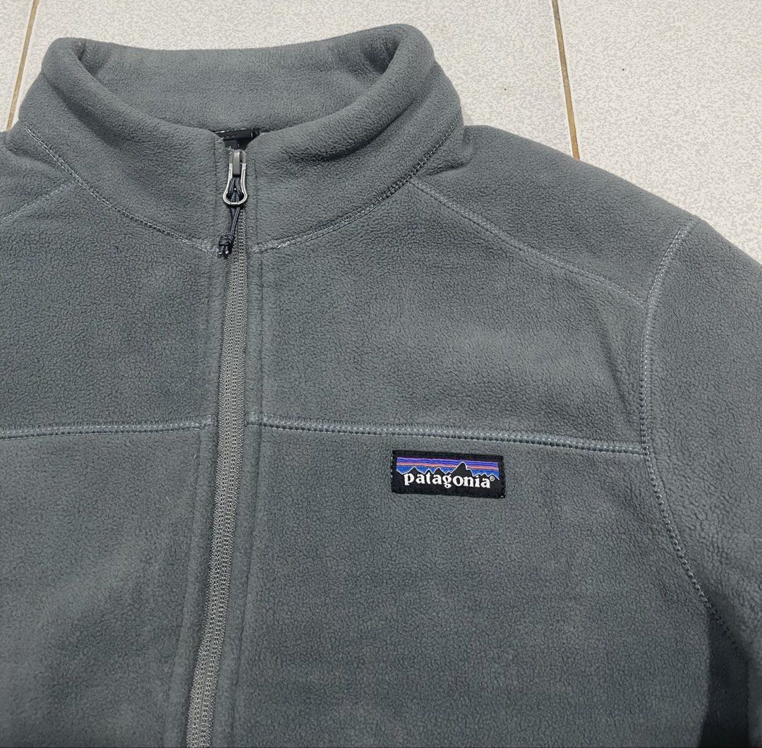 Patagonia Fleece Jacket (Category: Coats, Jackets and Outerwear) located in Mandaue City. Submitted by MJ_80 (Listing ID 1465484042, Image 3). Description: Mens Patagonia Fleece Full Zip Jacket Small Dimes: 20.5 X 25.5 See photos for meausrements Color rate & Condition: 9.7/10 Price: 1,850 .