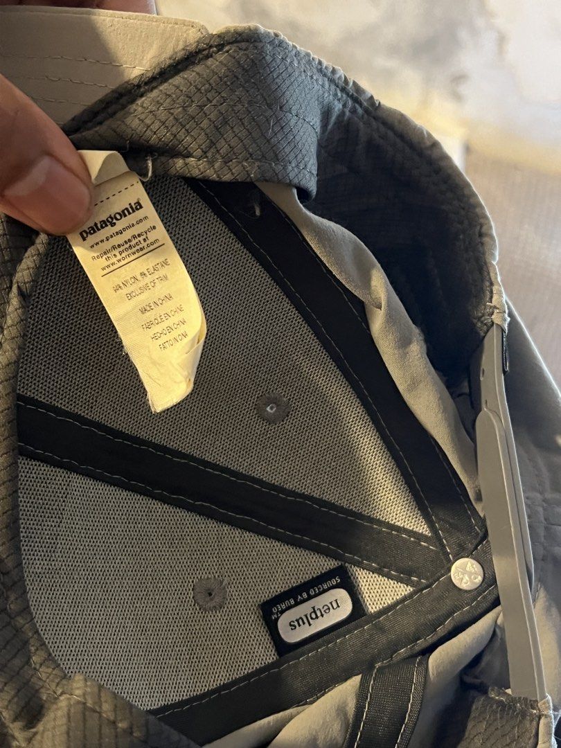 Patagonia Grey NetPlus Snapback Hat Cap (Category: Caps & Hats) located in Manila. Submitted by maccabeyo (Listing ID 1465412310, Image 3). Description: - Brand: Patagonia - Style: Classic P-6 logo patch snapback hat - Color: Grey - Material: 94% nylon, 6% elastane (NetPlus material made from recycled fishing nets) - Closure: Adjustable plastic snap back - Condition: Clean inside and out, inner care tags intact - Eco-friendly and stylish everyday