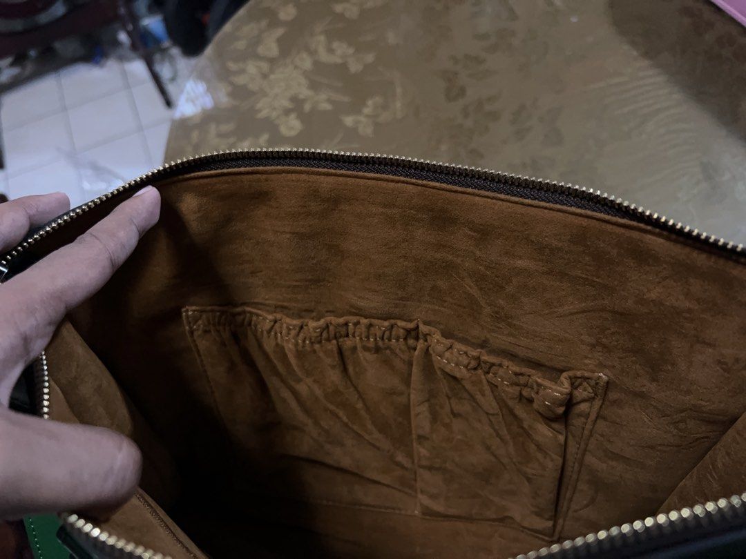 Patricia nash green leather hanbag (Category: Shoulder Bags) located in Taguig. Submitted by patrickbas46594 (Listing ID 1465451692, Image 3). Description: Brandnew never used Dm me for more details ty!.