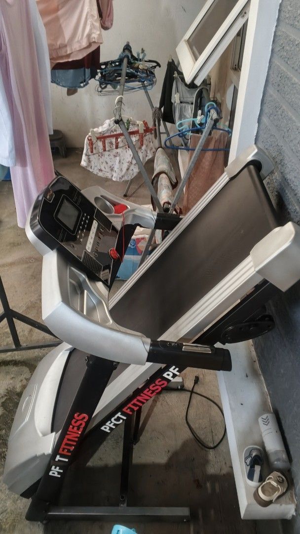 pfct treadmill pf1 (Category: Cardio & Fitness Machines) located in Orion. Submitted by thepurpleshop_7 (Listing ID 1465464268, Image 1). Description: Maganda pa and di gaano nagagamit, (payat na kaya ayaw na) 🙈 nabili ito almost 28k, selling this ng mura, pwedeng tawaran ang selling price, ✅ No issue.