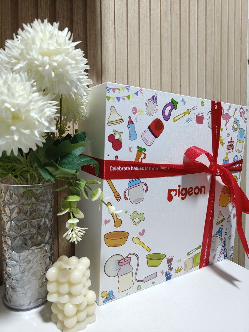 Pigeon Gift Box Set (Category: Baby Toiletries & Grooming) located in Manila. Submitted by tadeoea20213649 (Listing ID 1465552727, Image 1). Description: PIGEON BABY PRODUCTS BUNDLE FOR SALE👶🏻💚 📌 Condition:Brand New / Unused/💯 Original 📌 Brand: Pigeon 📌 Selling as: Bundle / Take all/ Set (Perfect for Gift Giving) Included items: • Pigeon Natural Botanical Baby Milky Lotion – 200ml • Pigeon Natural Botanical Baby Head & Body Wash – 200ml • 