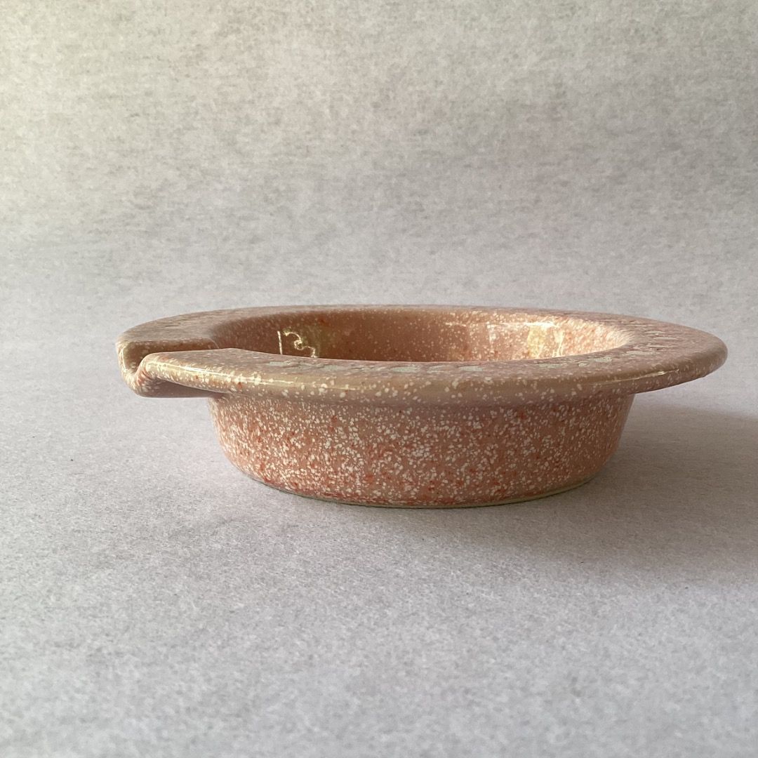 Pink Ashtray (Category: Other Home Decor) located in Davao. Submitted by eclectic1925 (Listing ID 1465547556, Image 2). Description: Php150 Pink Ashtray H: 1 inch L: 4.8 inches Please REVIEW PHOTOS We use 100% repurposed packaging materials SF starts at Php70 via Flash Express First to pay.
