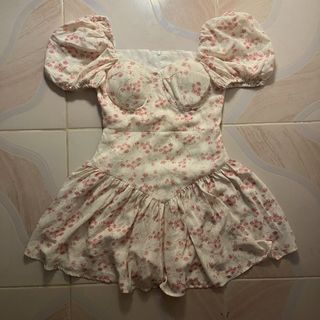 (Category: ) located in . Submitted by eirenees (Listing ID 1465472134, Image 1). Description: .
