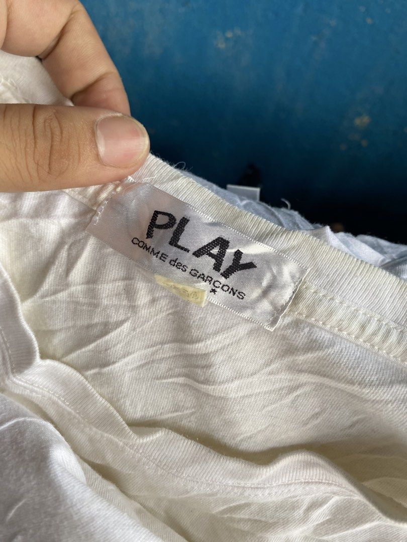 Play cdg x tnf (Category: Activewear) located in Manila. Submitted by freshfindresale (Listing ID 1465518875, Image 3). Description: Mine: 150 plus sf Small (19.5/25.5) Excellent condition Issue- last photo Need wash Dirts (washable).