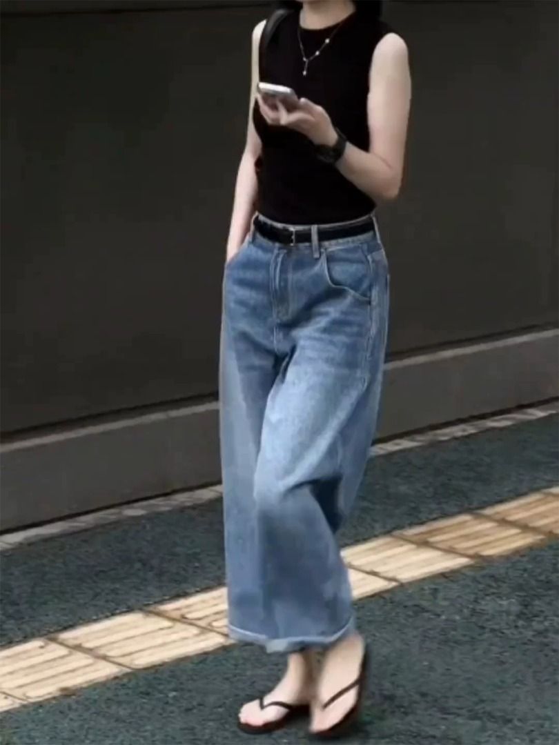 Plus Size Jean (Category: Jeans & Leggings) located in Singapore. Submitted by cmstore (Listing ID 1465409521, Image 1). Description: Waist - 95 Hip - 132 Length - 96 .