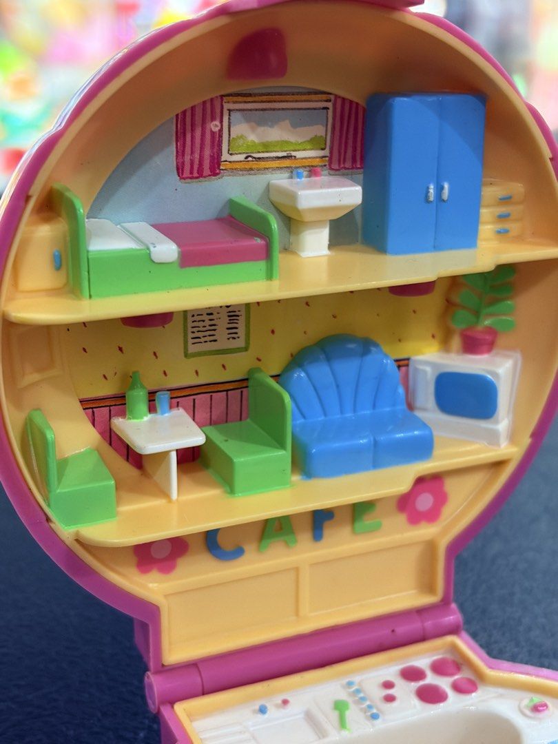 Polly pocket 1989 polly’s cafe (Category: Action & Battle Toys) located in Makati City. Submitted by tomypom (Listing ID 1465545412, Image 2). Description: Authentic Bluebird Polly pocket 1989 polly’s cafe See pictures for more details! Still in its best condition 1,599 pesos only! .