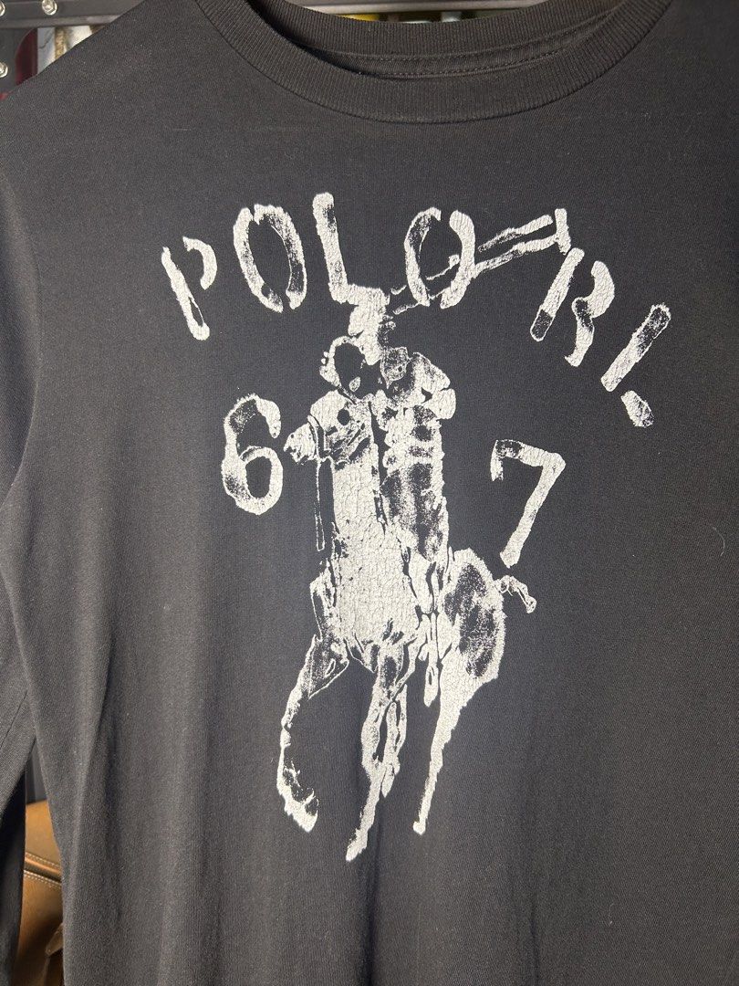POLO RALPH LAUREN LONGSLEEVE (Category: Longsleeves) located in Manila. Submitted by findswearv2_ (Listing ID 1465405729, Image 2). Description: POLO RALPH LAUREN LONGSLEEVE Size ( W-18 L-27 ) Excellent Condition Color rate : 9.5/10 Issue : cut next tags Dm to purchased📩 📍Cavite .