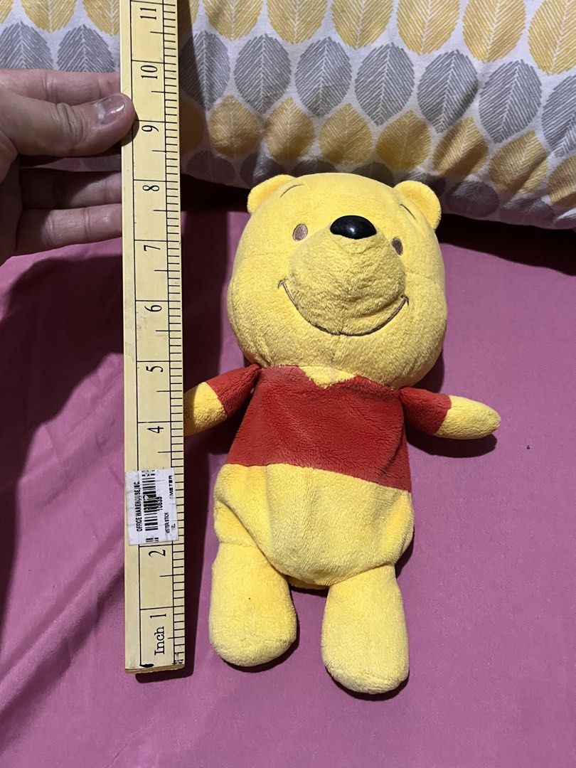 Pooh zippered bag charm (Category: Plushies & Soft Toys) located in Paranaque City. Submitted by bonsaiart (Listing ID 1465533337, Image 3). Description: Pre owned Good Condition 380+sf Payment via gcash or paymaya Shipping via j&t.