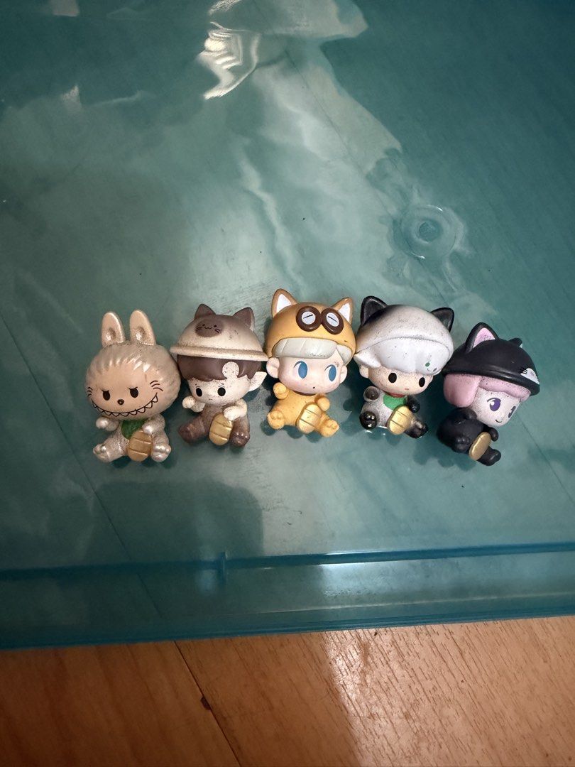 Popmart cats (Category: Designer & Blind Box Toys) located in San Juan City. Submitted by royceee (Listing ID 1465388976, Image 1). Description: .