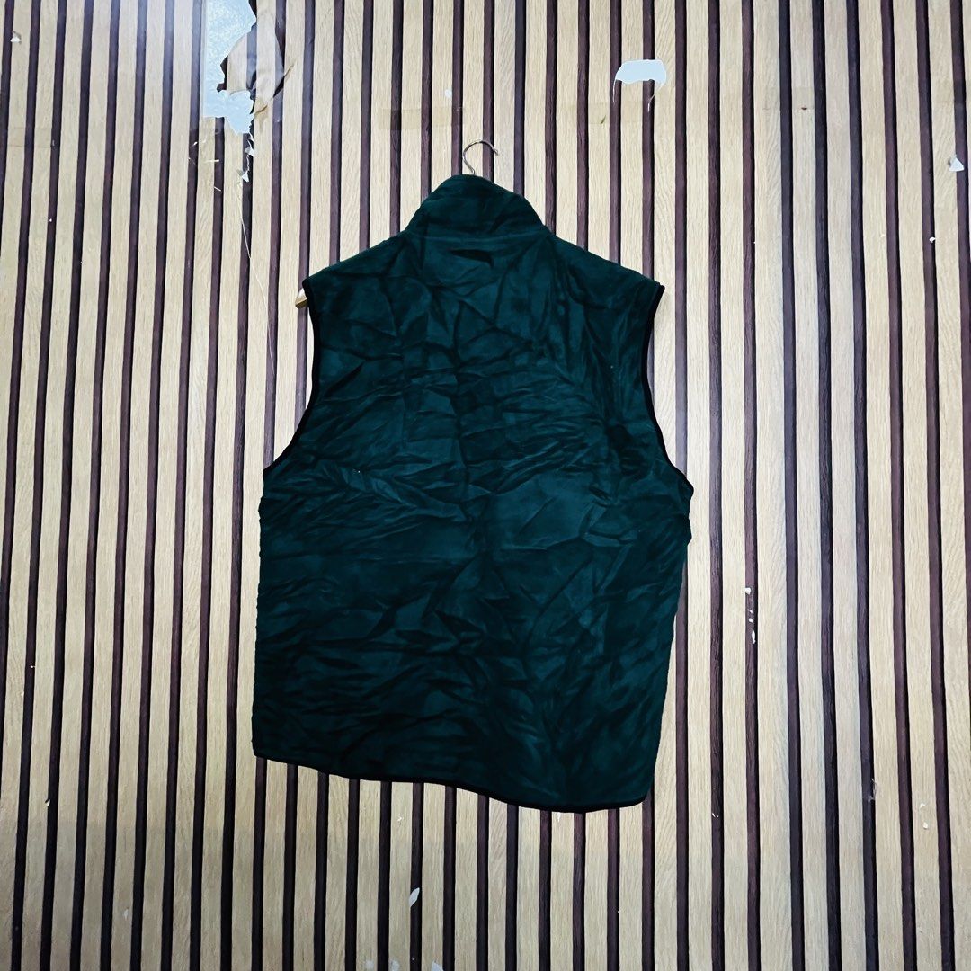 PORT AUTHORITY GORPCORE PREPPY Y2K ACADEMIA FULL ZIP FLEECE SLEEVELESS VEST GREEN MEDIUM 23x26 (Category: Coats, Jackets and Outerwear) located in Dasmarinas. Submitted by yg_supplies (Listing ID 1465445524, Image 2). Description: PLEASE READ FAQ’s > Yes, available! > Last price posted. TAKE IT OR LEAVE IT! > Dasmariñas Cavite > ADDITIONAL PHOTOS are NOT AVAILABLE as we seal the items after taking pictures. > GCASH payment > JNT shipping / LALAMO