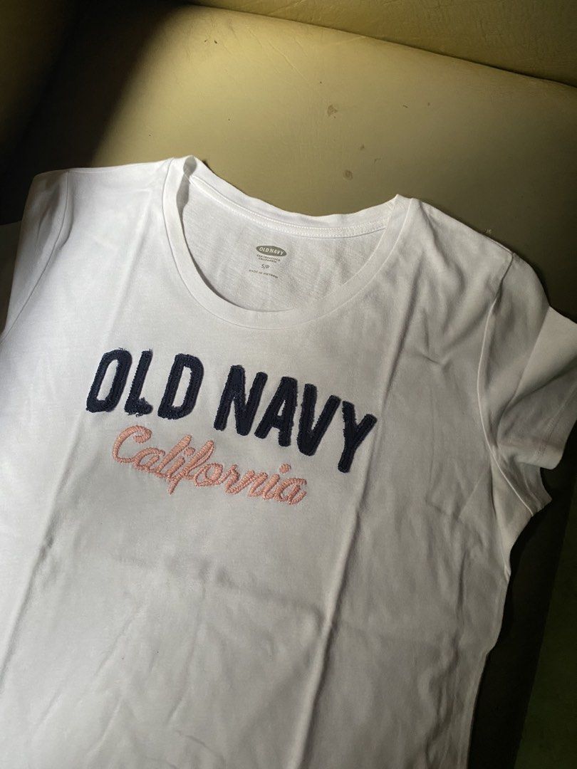 PrelovedOld Navy Shirt (Category: Shirts) located in Paranaque City. Submitted by sarlicapclothing (Listing ID 1465425458, Image 2). Description: Width-18.