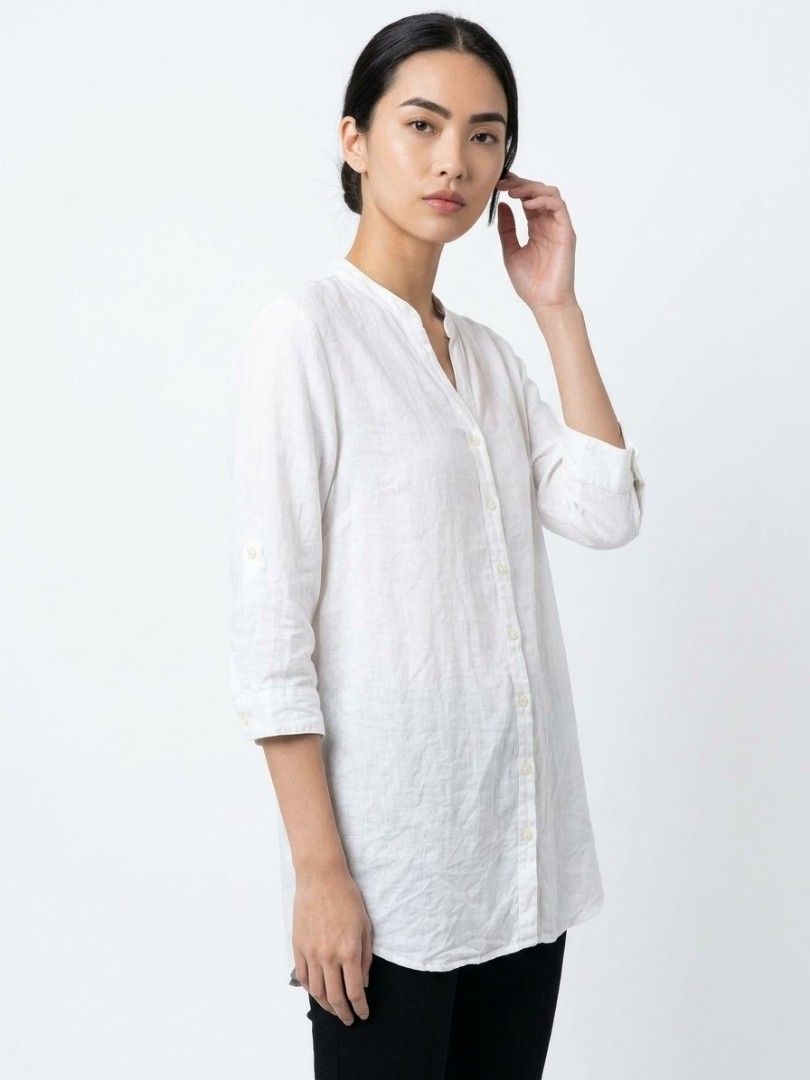 PREMIUM LINEN BASIC BLOUSE (Category: Shirts) located in Sepang. Submitted by twolips.wardrobe (Listing ID 1465500610, Image 3). Description: FREE POSTAGE SEMENANJUNG ✔️ SS POSTAGE + RM15 ❤️❤️❤️❤️❤️❤️❤️❤️ PLEASE BACA SEBELUM BELI: ❤️ ADA 7 OWNER BAJU DALAM NI. 2 admin ❤️ BAJU DARI PELBAGAI SOURCES (ada new item/ warehouse sale/ custom/preloved / yang tak berkenan beli kat seller lain pun akan diletgo semula di sini, etc) ❤️ TAK SESUAI UNTUK FUSSY