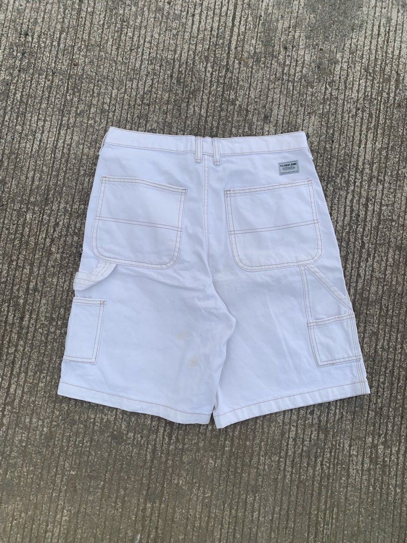 Pull & Bear White Denim Cargo Shorts (Category: Shorts) located in Iloilo. Submitted by johnpullan30303 (Listing ID 1465494109, Image 2). Description: - Brand: Pull & Bear - Color: White - Material: Sturdy denim - Features: Multiple side utility pockets, back pockets with contrast stitching, button fly closure - Style: Casual streetwear staple - Condition: Good, with some minor stains on the lower front leg.