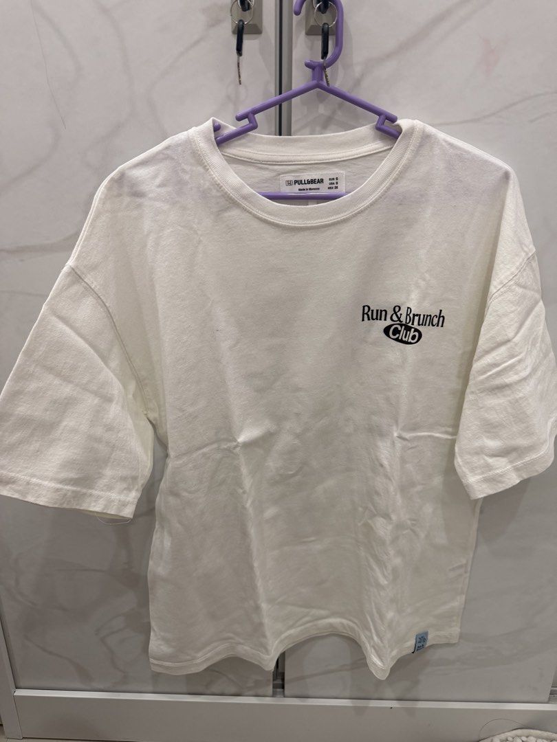 pull&bear run & brunch club white oversized shirt (Category: Shirts) located in General Santos City (Dadiangas). Submitted by vxiechii (Listing ID 1465506815, Image 1). Description: - never worn but no tag - !! despite being small, big enough to big medium !! - pay as you order + jnt/lbc.