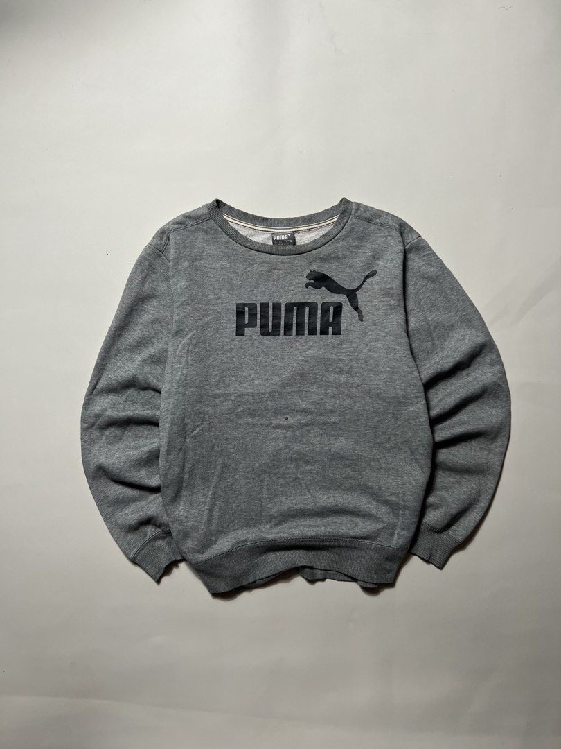 Puma grey big cat logo sweatshirt (Category: Hoodies) located in Manila. Submitted by tripnimichael (Listing ID 1465459922, Image 1). Description: Size- Large Width- 21 Length-25 Issue-None .