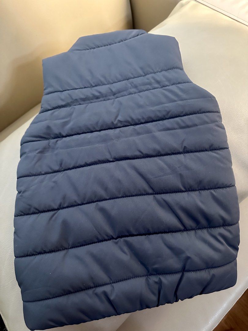 PUMA Vest Puffer (Category: Babies & Kids Fashion) located in Quezon City. Submitted by jdc_preloved (Listing ID 1465437058, Image 2). Description: Like new! Used only once in 🇯🇵 Imported from the US Size US 5, kid in the picture is 5yo.