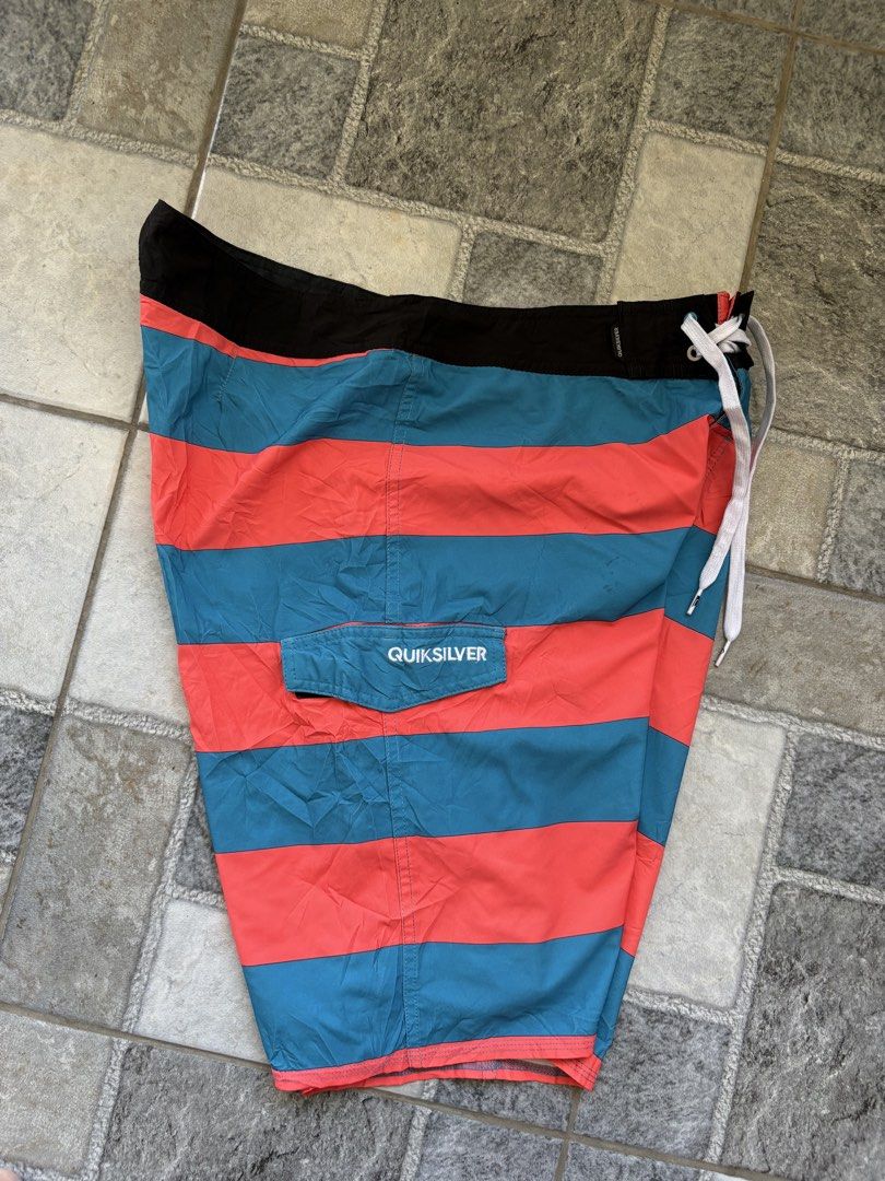 Quicksilver Boardshort (Category: Swim Trunks & Board Shorts) located in Calamba. Submitted by manila.fits (Listing ID 1465433246, Image 3). Description: Quicksilver Boardshort Waist: 34-36 Length: 21.5 As new No issue.