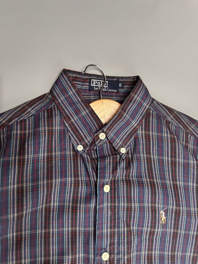 Ralph Lauren Button Down Polo Long Sleeve (Category: Activewear) located in Manila. Submitted by thriftavenueph (Listing ID 1465406246, Image 2). Description: Ralph Lauren Button Down Polo Long Sleeve Size: 24x29, XL Condition: excellent, no issue, 10/10 color Price: 1,300.