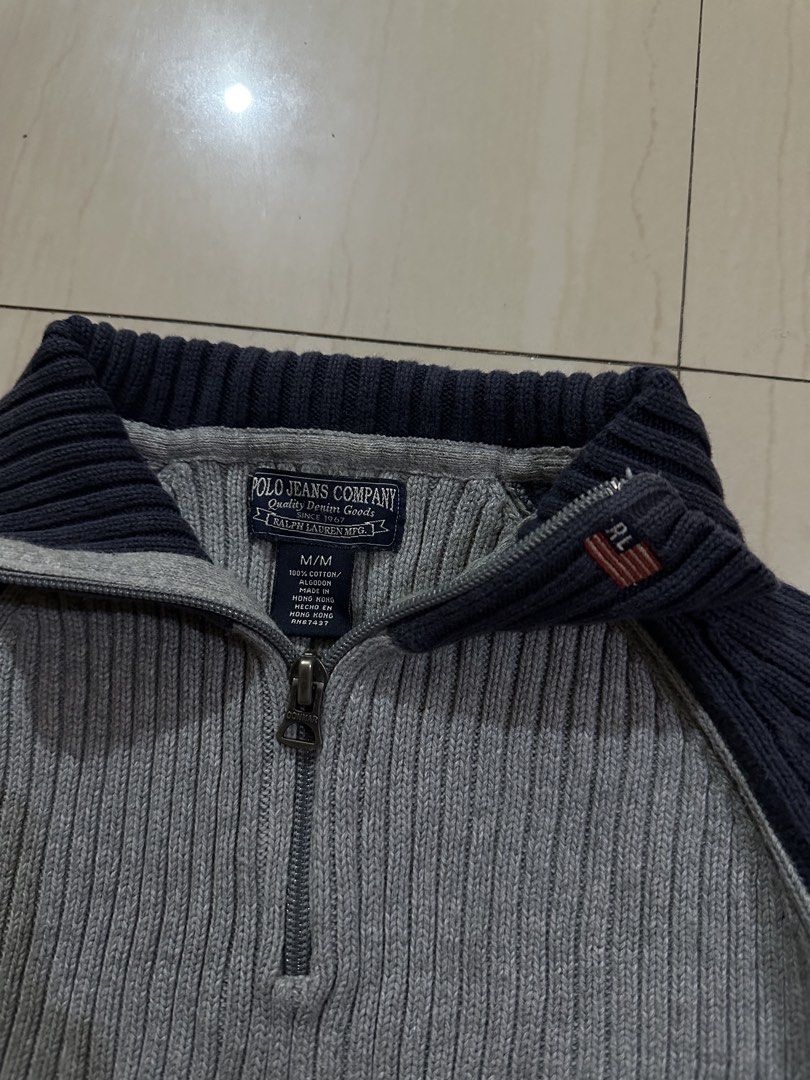 Ralph Lauren Quarter zip (Category: Coats, Jackets and Outerwear) located in Alitagtag. Submitted by bhthrift_30 (Listing ID 1465479794, Image 2). Description: Ralph lauren Quarterzip Medium excellent condition 800+sf.