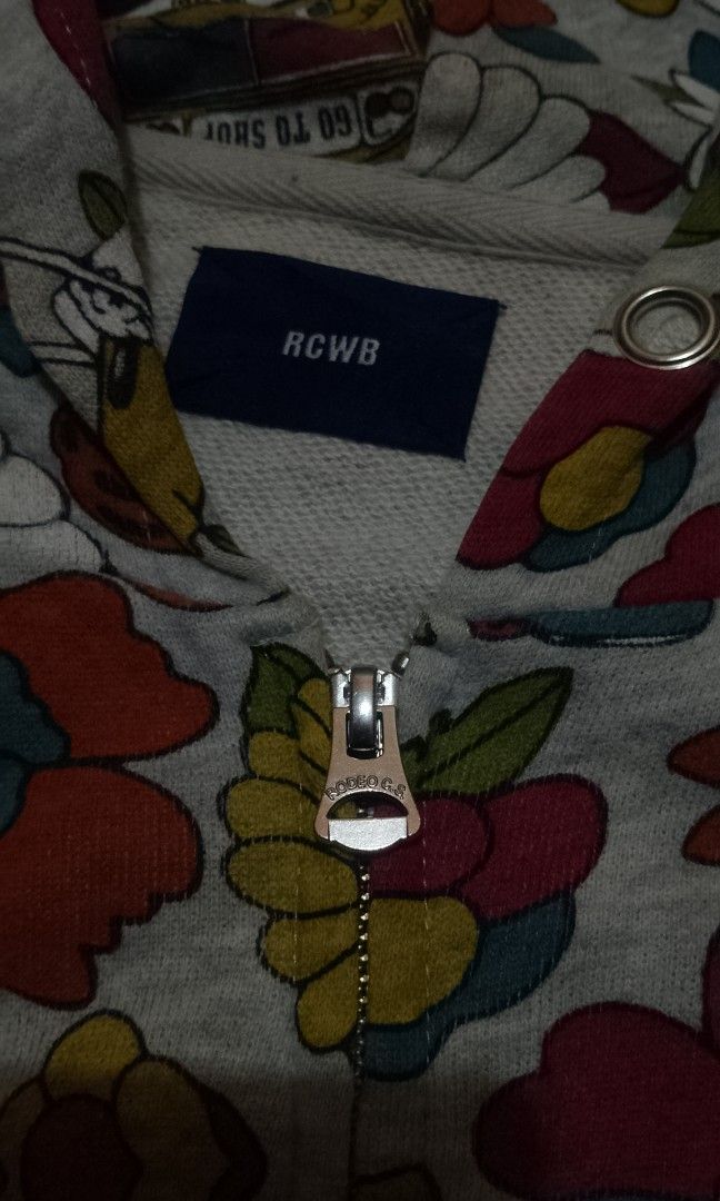 RCWB zip up hoodie (Category: Coats, Jackets and Outerwear) located in Oas. Submitted by yortzzz (Listing ID 1465524137, Image 3). Description: pinhole small.