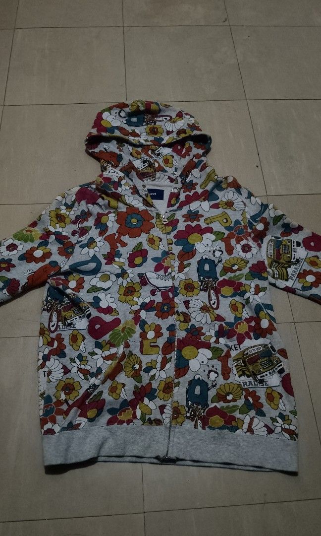RCWB zip up hoodie (Category: Coats, Jackets and Outerwear) located in Oas. Submitted by yortzzz (Listing ID 1465524137, Image 1). Description: pinhole small.